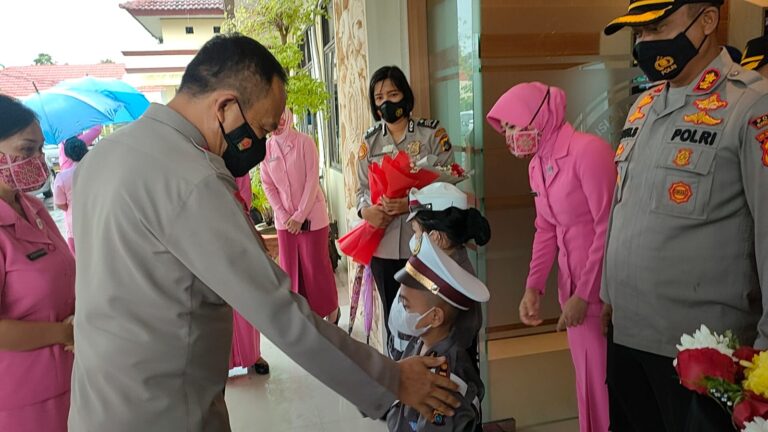 Kapolda dan Ketua Bhayangkari Polda Kep. Babel Kunjungan Kerja ke Polres Bangka Barat