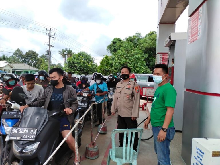 Kapolres Bangka Perintahkan Polsek Jajaran Agar Lakukan Pengamanan dan Pengaturan Di SPBU
