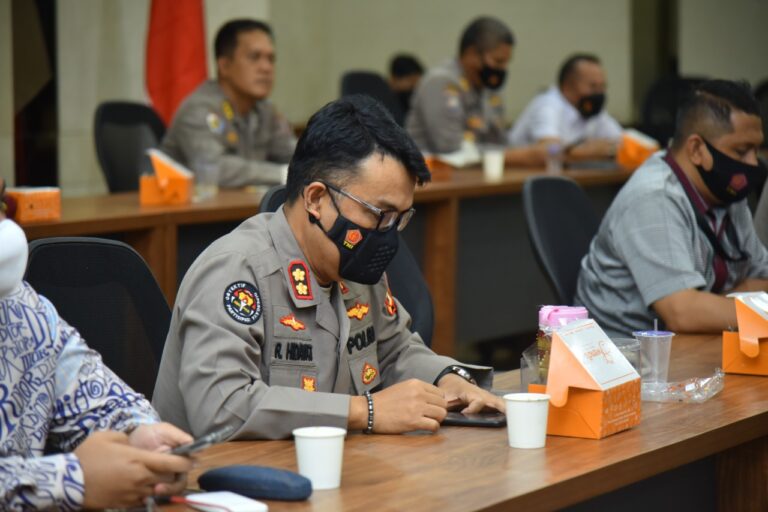 Wakapolda Lampung Tekan Kapolres Komunikasikan Dengan Tomas Agar Vaksinasi Tercapai 70 Persen