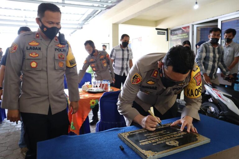 Tutup Tahun 2021, Kapolres Resmikan Gedung Satres Narkoba Polres Way Kanan