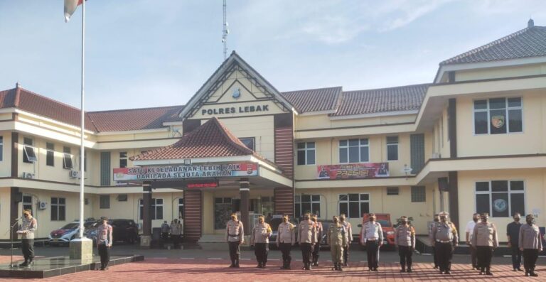 Dirbinmas Hadiri Apel Gelar Pasukan Persiapan Perayaan Tahun Baru 2022 di Polres Lebak