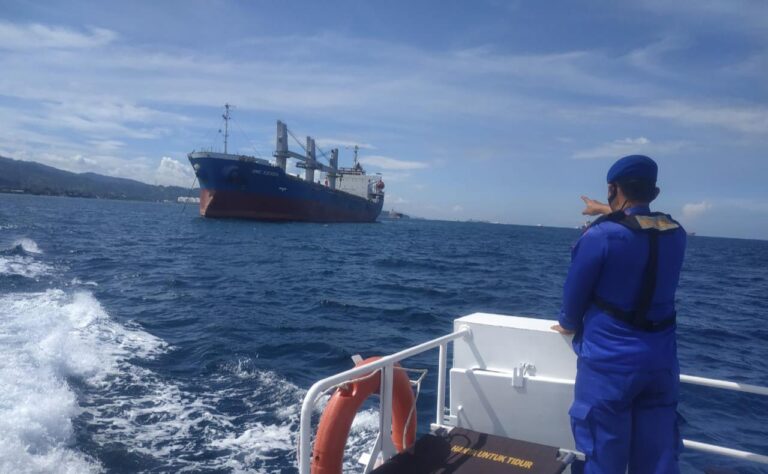 Cegah Kejahatan di Perairan Merak, Ditpolairud Polda Banten Lakukan Patroli Menggunakan Kapal