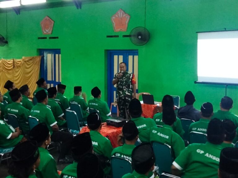 Tumbuhkan Rasa Nasionalisme, Babinsa Koramil 22 Wonosari Berikan Materi Bela Negara Dan Wawasan Kebangsaan