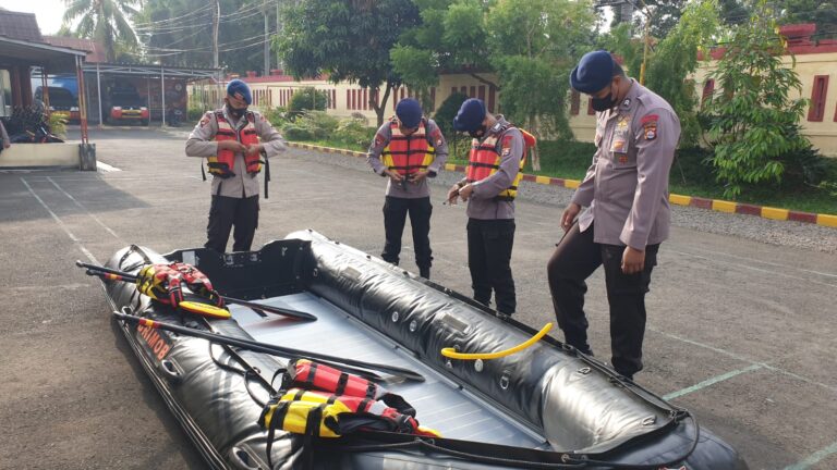 Satbrimob Polda Banten Siagakan Personel dan Peralatan Guna Antisipasi Bencana Alam
