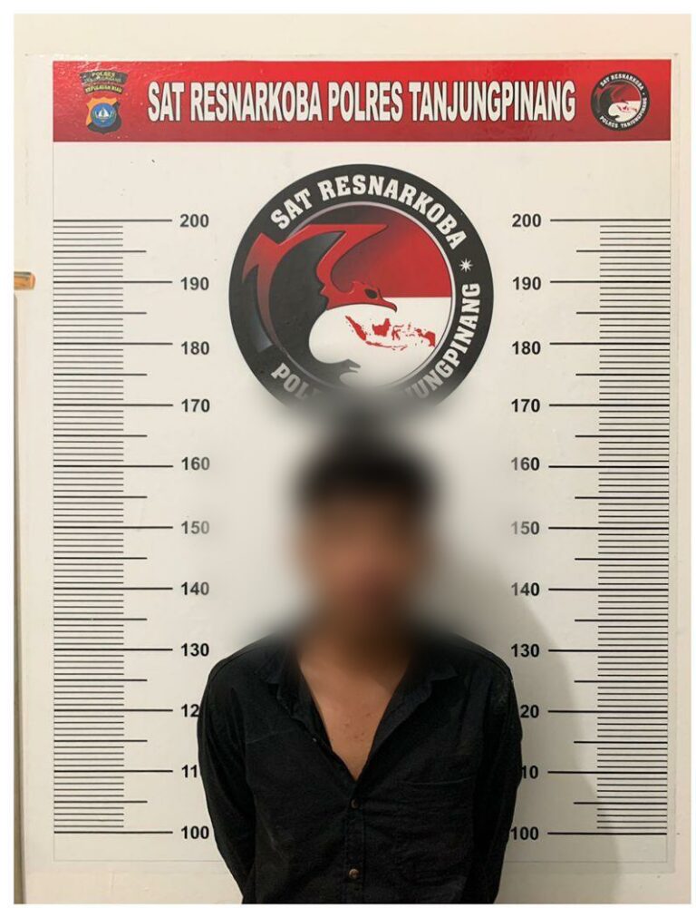 SATRESNARKOBA POLRES TANJUNGPINANG AMANKAN PRIA PEMILIK SABU