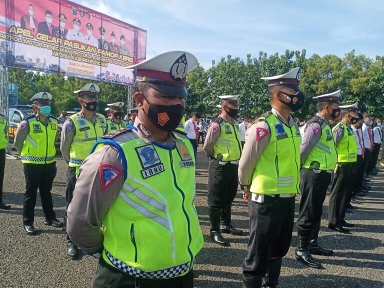 Forkopimda Ngawi Gelar Pasukan Apel “Pamor Keris”