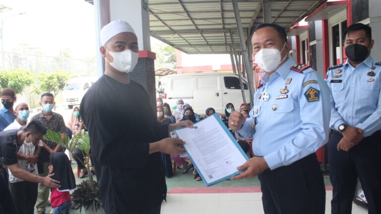 42 Binaan Lapas Cikarang Dapatkan Program Asimilasi