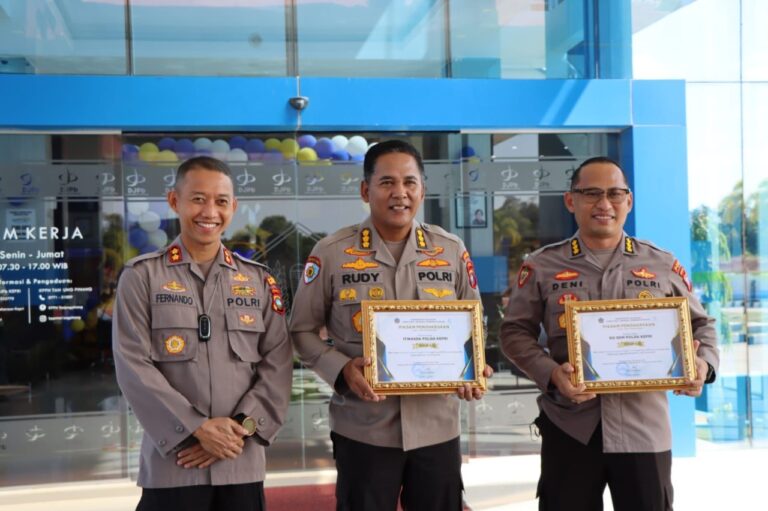 Itwasda polda kepri memperoleh penghargaan “Treasury Award” Atas pelaksanaan Anggaran T.A. 2021