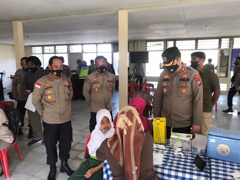 Polres Lingga Gelar Vaksinasi Covid-19 Dosis Tahap 3 Untuk Jajaran Polsek Serta ASN Polres Lingga