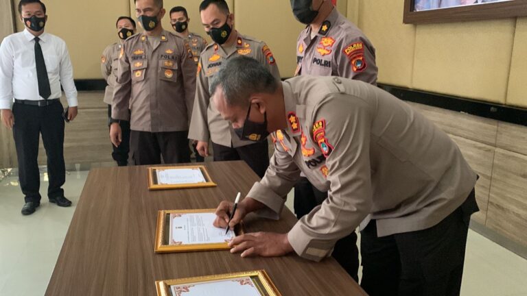 Polres Bangka Barat menggelar Deklarasi Pencanangan WBK dan WBBM