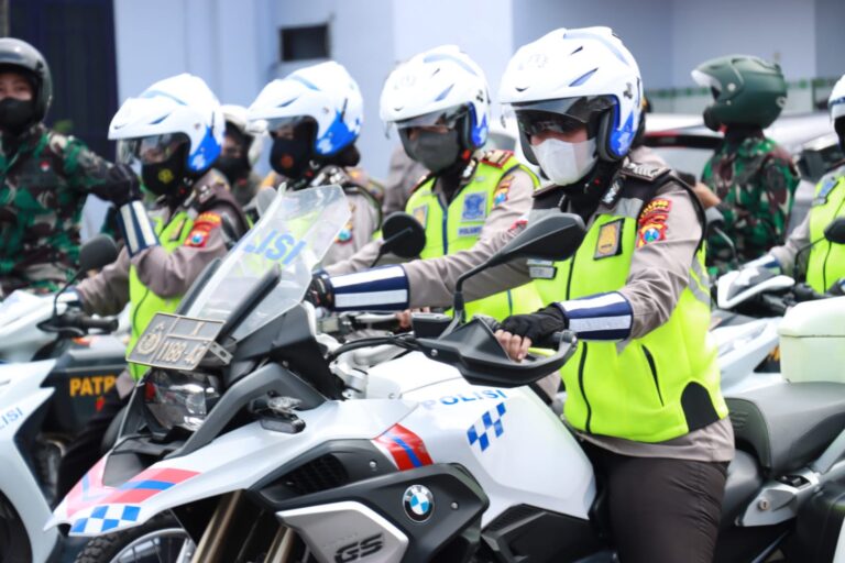 Polwan Jember Gelar Pamor Keris, Sasar Jalur Segitiga Emas