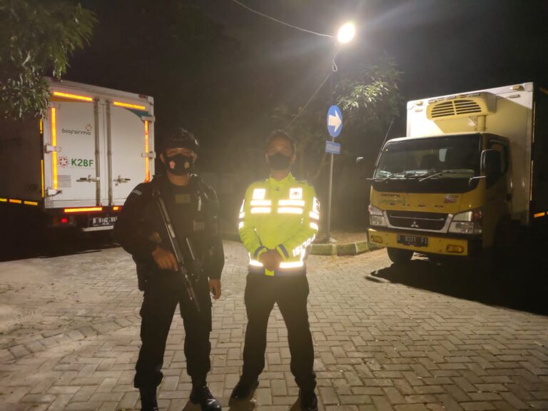 Tiba di Kota Serang Vaksin Covid-19 Mendapat Kawalan Ketat dari Ditlantas Polda Banten