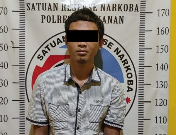 Sat. Resnarkoba Polres Way Kanan berhasil ungkap kasus pelaku peredaran gelap narkotika jenis ekstasi