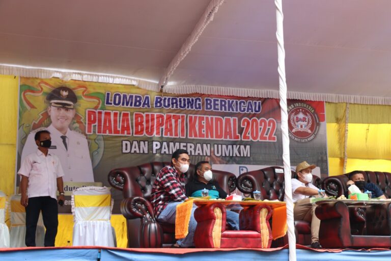 Lomba Kicau Mania Piala Bupati Kendal Dengan Prokes Ketat