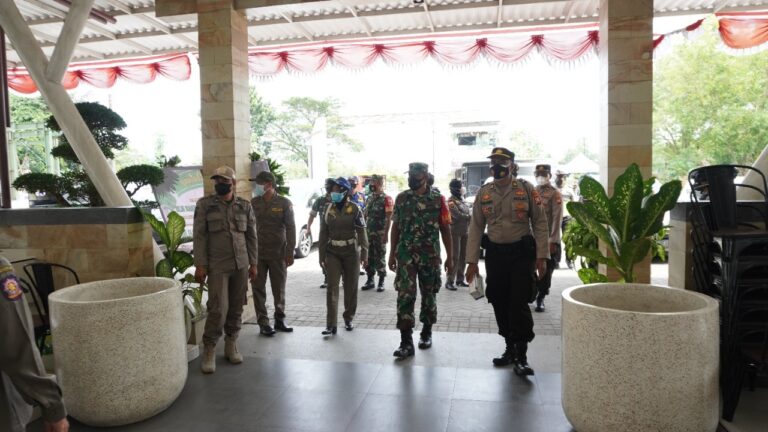 Antisipasi Gelombang 3 Covid-19, Personil Gabungan Pamor Keris Polres Bangkalan Sasar Obvit Segitiga Emas