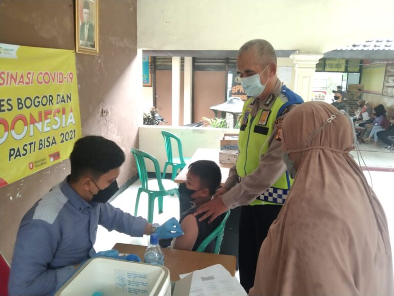 Vaksinasi Merdeka Polres Bogor di Gelar di Wilayah Parung