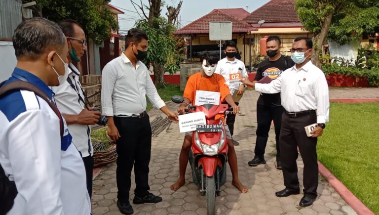 Rekonstruksi Pelaku Pembunuhan Imelda Peragakan 20 Adegan