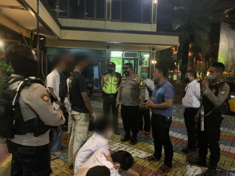 Aksi Tawuran Pelajar, Tim Patroli Perintis Presisi Polres Metro Jakbar Berhasil di Bubarkan