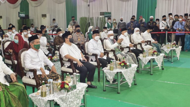 Forkopimda Jatim Hadiri Peringatan Harlah NU ke-99 di Bangkalan, Madura
