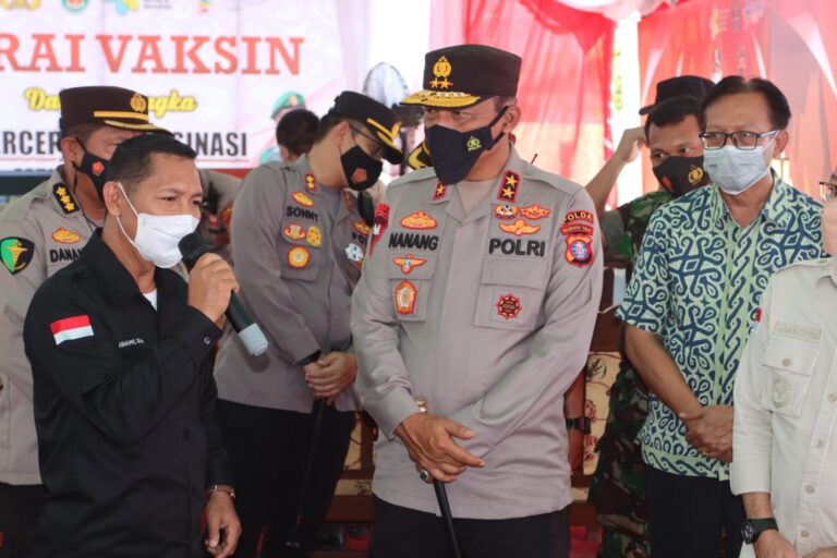 Kapolda Kalteng dan Danrem Tinjau Vaksinasi di Katingan