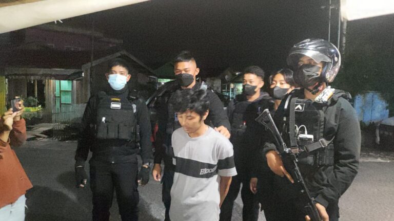Ditsamapta Polda Kalteng Tangkap Seorang Pria Bawa 1 Paket Sabu