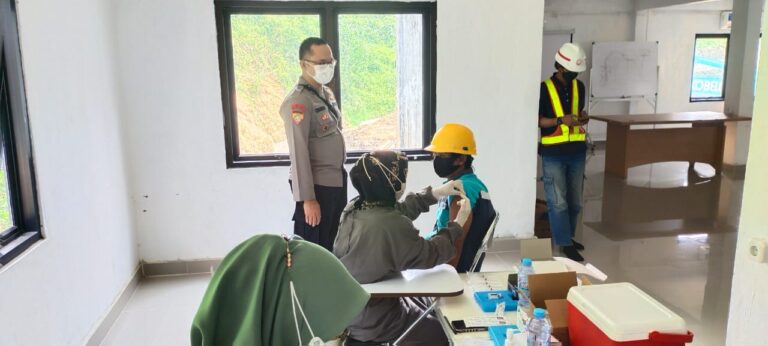 Polsek Cigudeg “Tancap Gas” Kebut Vaksinasi