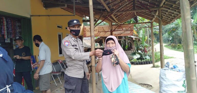 Polsek Gunungsindur Melaksanakan Ops Yustisi Gabungan