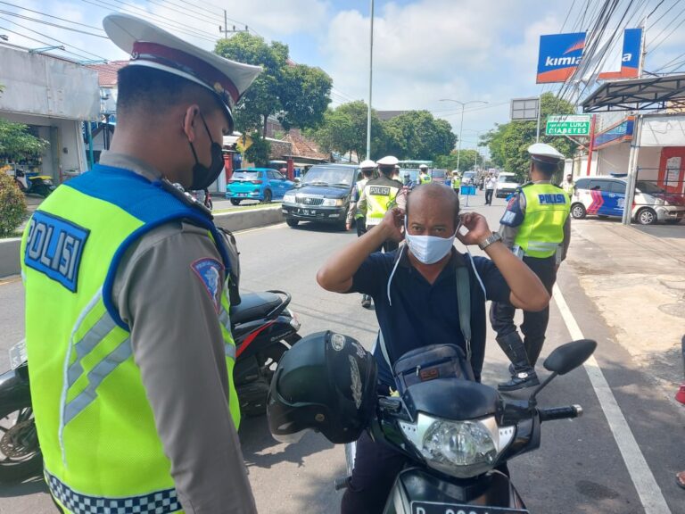 Mengedepankan Sikap Humanis, Sat Lantas Polresta Banyuwangi Gelar Ops Keselamatan 2022
