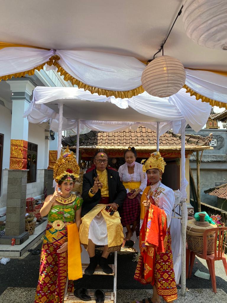 Pernikahan Antar Negara Dengan Budaya Adat Bali