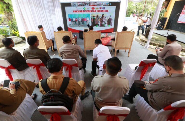 Polda Jatim Gelar Vaksinasi Lanjutan di Malang