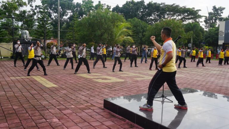 Tingkatkan Kemampuan, Polres Lebak Gelar Latihan Beladiri
