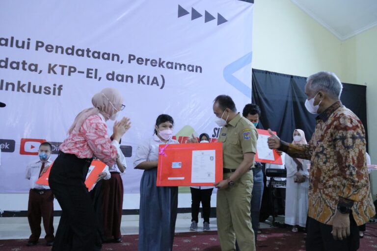 Kemdagri Ingin 100 Persen Penyandang Disabilitas Miliki KTP-el dan KIA