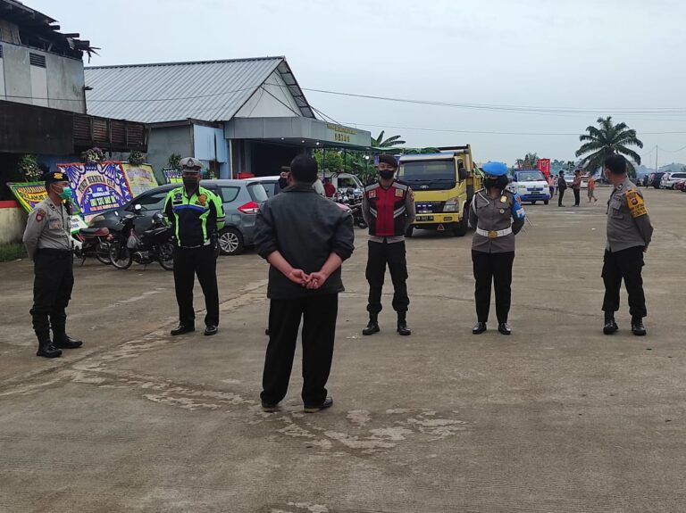 Polres Kubu raya Terjunkan Personel Amankan Ritual Sembayang Leluhur musim Semi (Cheng Beng) 2573 Tahun 2022