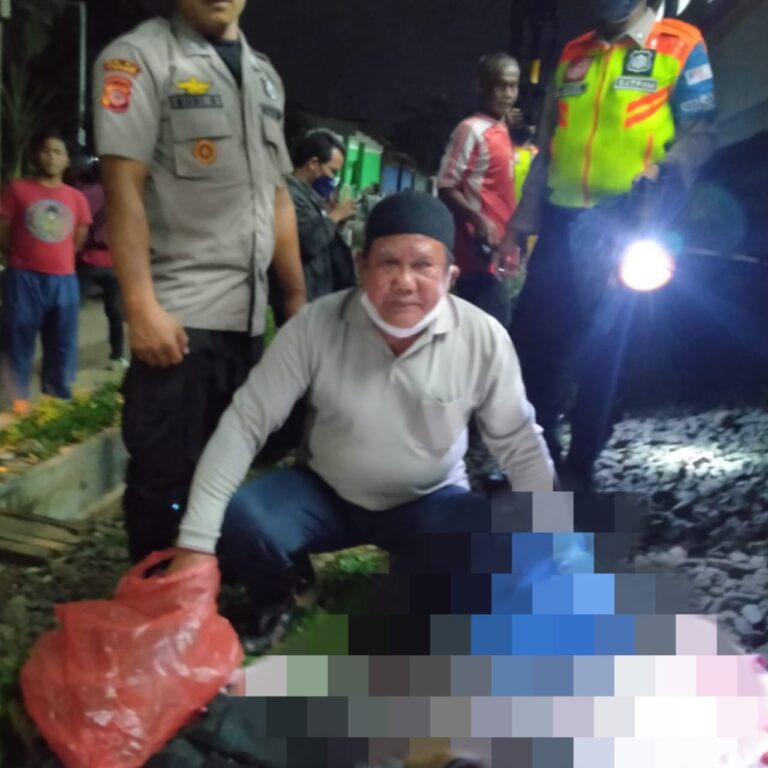 Polsek Sukaraja olah TKP Seorang Pemuda Meninggal Dunia Akibat Tersambar Kereta Api