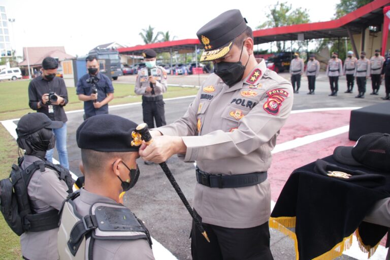 Kapolda Kalbar Pimpin Upacara Penutupan Latkatpuan