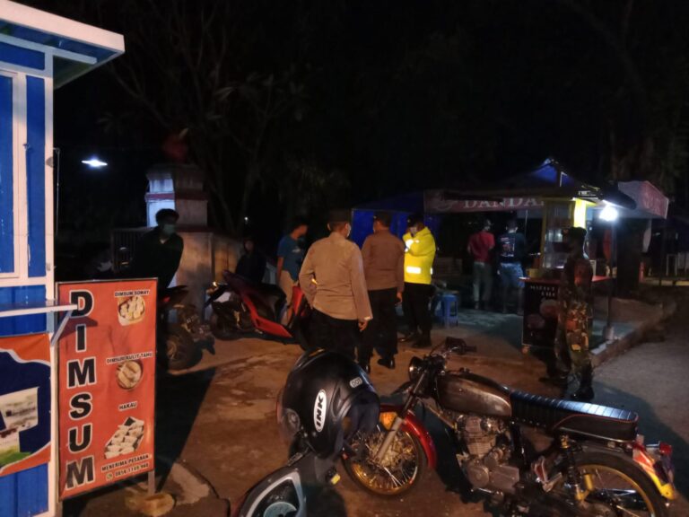 Malam Minggu, Kapolres Ngawi Pimpin Operasi Yustisi Penegakkan Prokes Secara Serentak