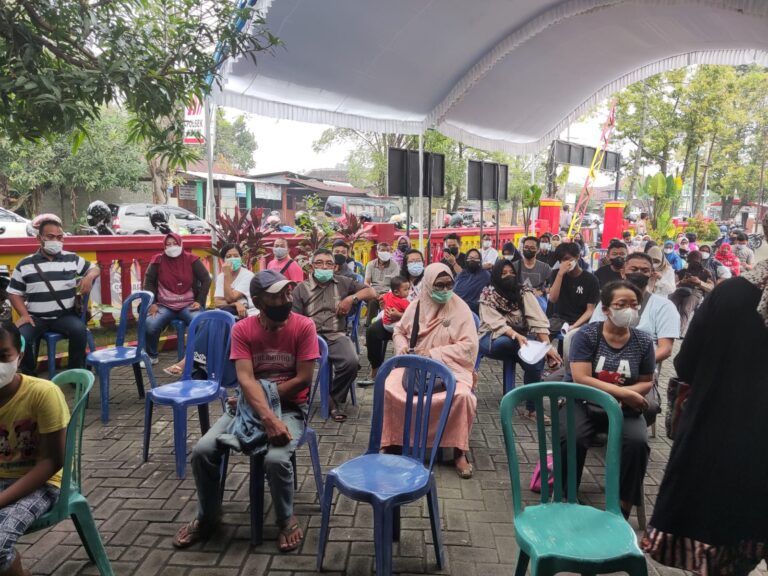 Polres Ngawi Gelar Vaksininasi Presisi Lansia dan Booster