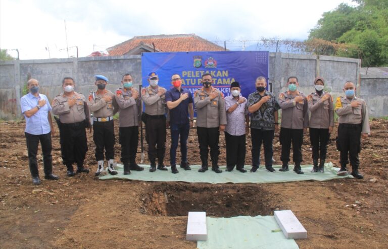 Peletakan Batu Pertama pembangunan 20 kelas baru SPN PMJ