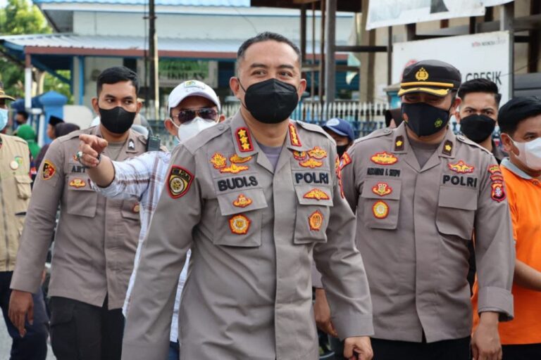 Dukung Herd Immunity, Kapolresta Palangka Raya Tinjau Kegiatan Vaksinasi