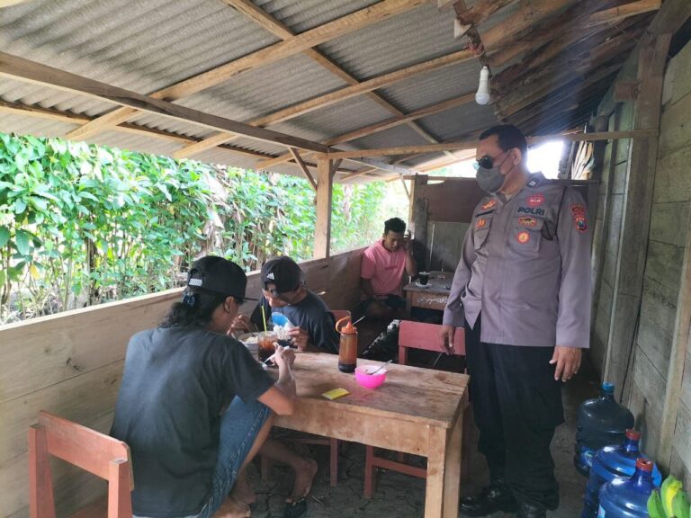 Polsek Karanganyar Lakukan Pemahaman Prokes Secara Preemtif Kepada Warga