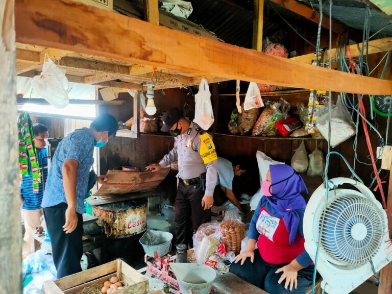 Polres Ngawi Cek Ketersediaan Migor Curah Di 47 Pasar