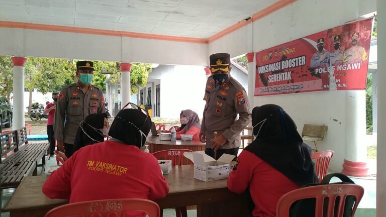 Maksimalkan Herd Immunity, Kapolres Ngawi Gelar Vaksinasi Di Pitu