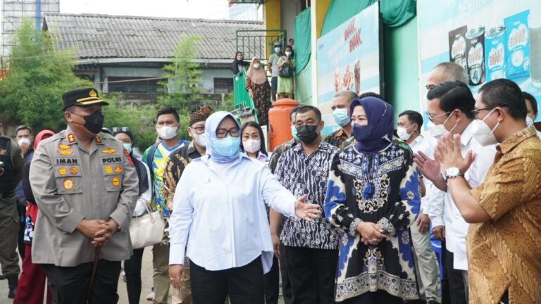 Kemendag Cek Harga Pangan di Pasar Cibinong