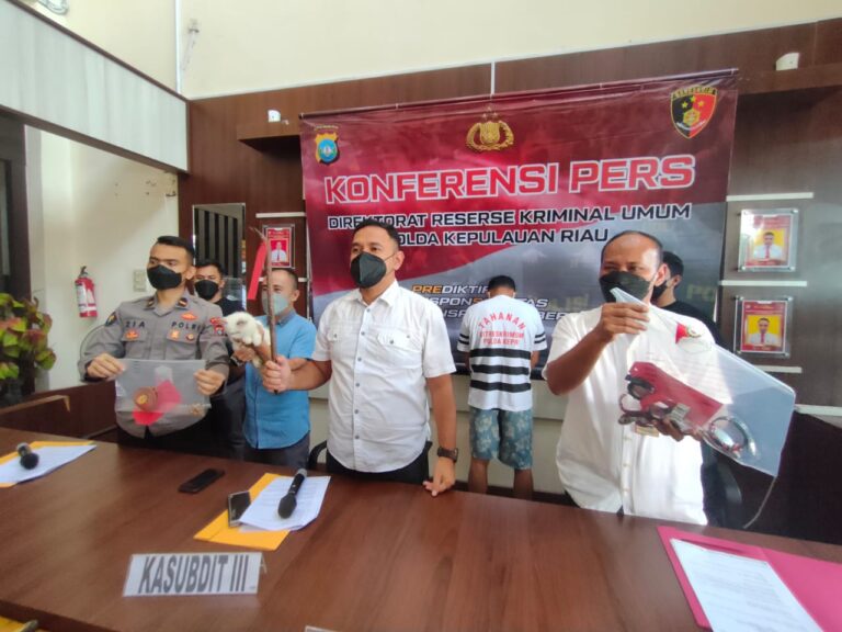 DIT RESKRIMUM POLDA KEPRI BERHASIL UNGKAP KASUS TINDAK PIDANA PENCURIAN DENGAN PEMBERATAN