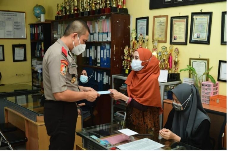 Peduli Ramadhan 1443 H, Serdik Sespimen angkatan ke 62 Beri Bantuan Pembangunan Musholla Hingga Ke Panti Asuhan