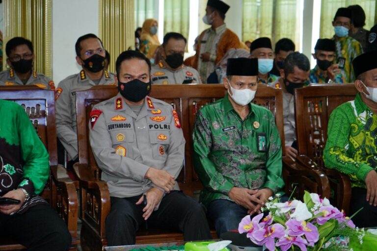 Kapolda Kalbar Hadiri Launching Gerakan 1 Juta Vaksin Booster Secara Virtual