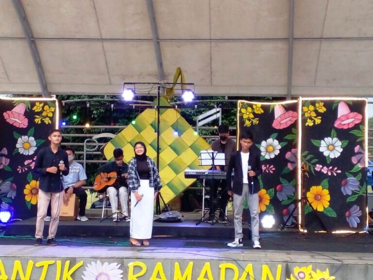 Berbagi Bersama Ganesha Voice Purworejo, Guru Musik Cahyaning: Ini Kesempatan Siswa Berbakat untuk Tampil