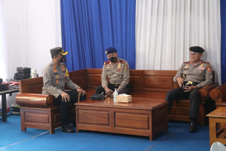 H-2 Lebaran, Kabaharkam Polri Pantau Arus Mudik Di Jalur Arteri Mantingan Ngawi