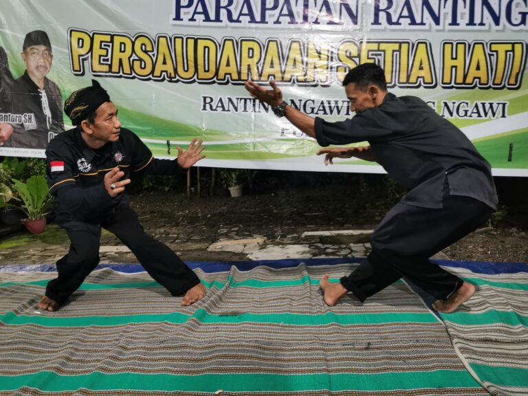 Kumpul Bareng Persaudaraan Setia Hati Terate Sub Brangol Ranting Ngawi Bahas Pembuatan Tugu SH Terate