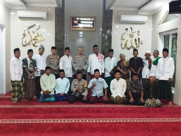 Kapolsek AKP Syafri Wasdar Laksanakan Safari Subuh Keliling di Wilkum Polsek Kalideres